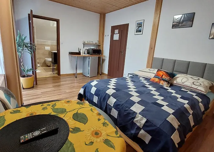 Kapitanski Dworek منزل للإقامة