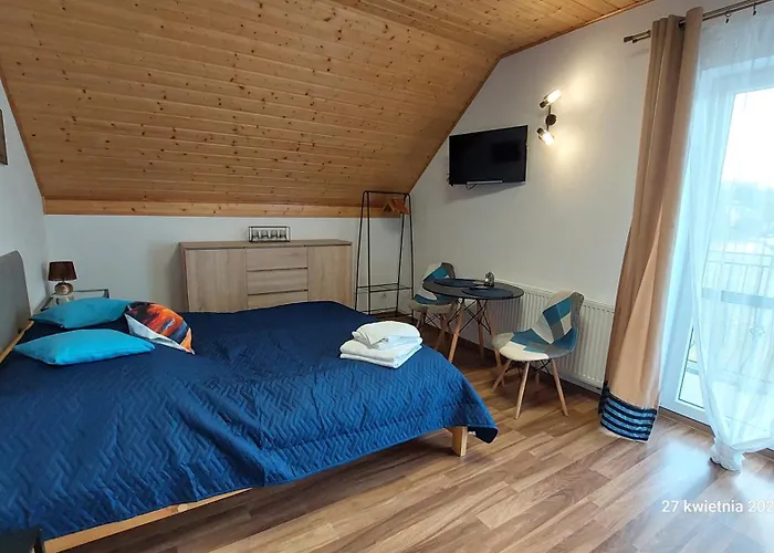 Kapitanski Dworek منزل للإقامة *